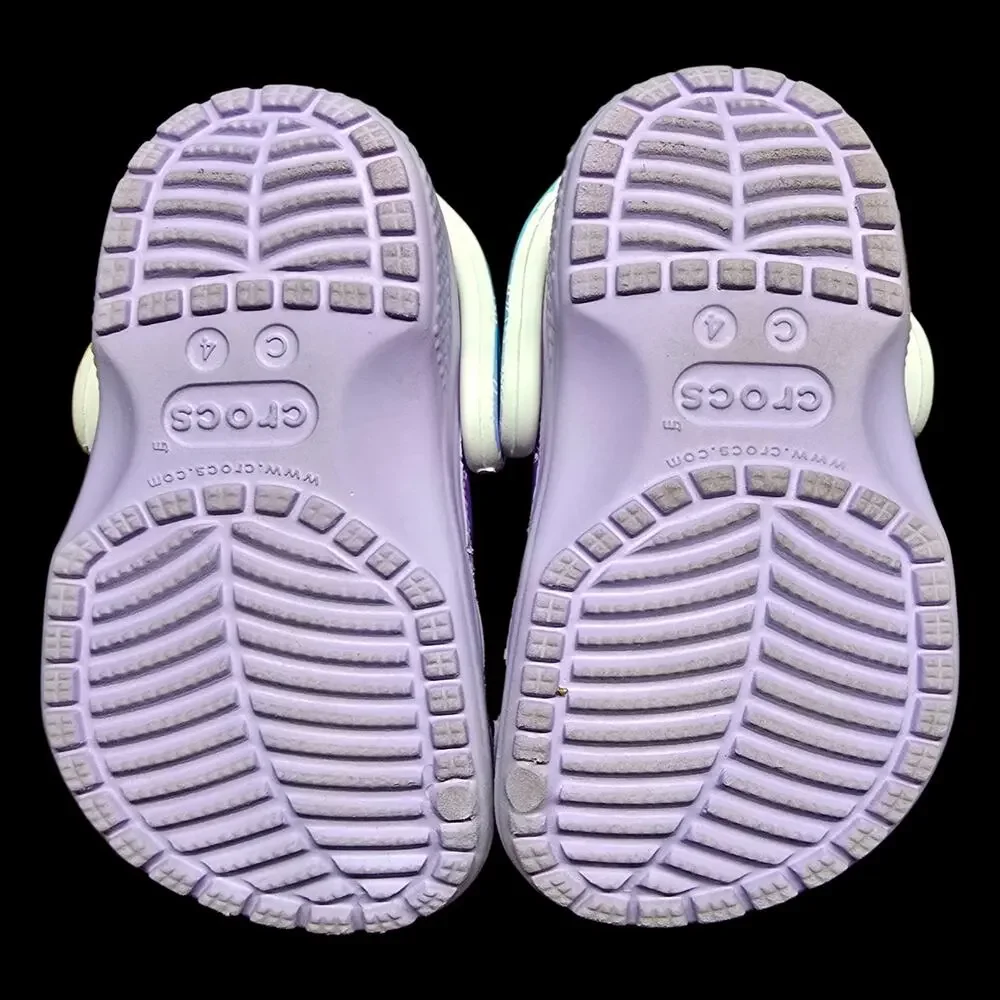 Crocs Baby Classic Peppa Pig slip on Clogs Purple, Size C4
